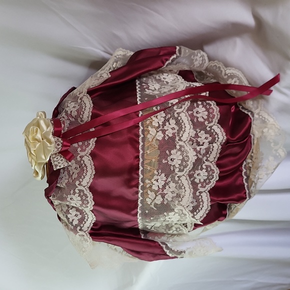 Baby Doll Basinette Crib Wicker satin lace vintage 1990s good condition 13" - Picture 9 of 15